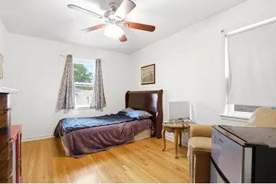 5221 N Marmora Avenue, Chicago, IL 60630 - Photo 11