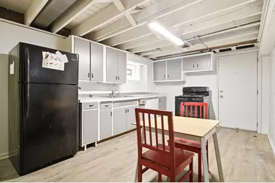 5221 N Marmora Avenue, Chicago, IL 60630 - Photo 15