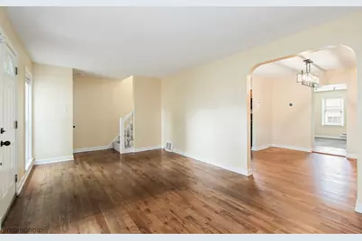 1720 Leland Avenue, Evanston, IL 60201 - Photo 5