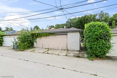 1720 Leland Avenue, Evanston, IL 60201 - Photo 23