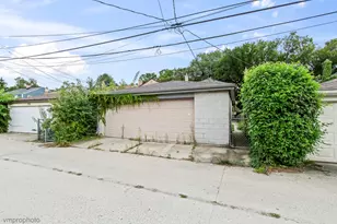 1720 Leland Ave, Evanston, IL 60201 - Photo 23
