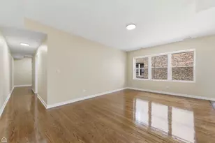 7741 S Phillips Ave, Chicago, IL 60649 - Photo 5