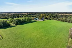 3208 S Country Club Rd, Woodstock, IL 60098 - Photo 101