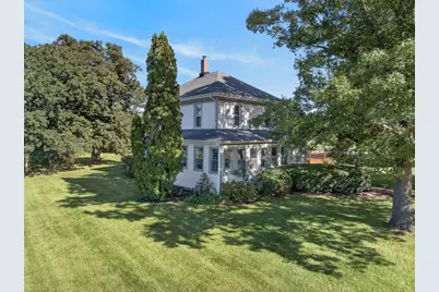 3208 S Country Club Road, Woodstock, IL 60098 - Photo 1