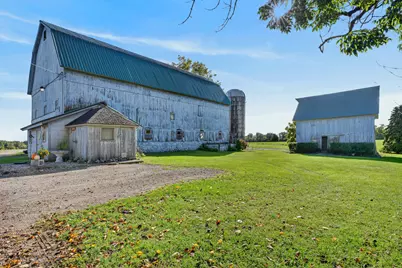3208 S Country Club Road, Woodstock, IL 60098 - Photo 69