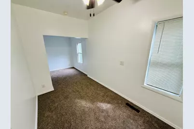 [Address not provided], Rochelle, IL 61068 - Photo 13