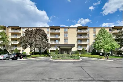 110 W Butterfield Road #309S, Elmhurst, IL 60126 - Photo 5
