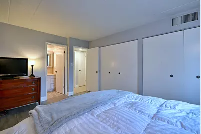 110 W Butterfield Road #309S, Elmhurst, IL 60126 - Photo 21