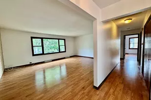 1630 McGovern St, Highland Park, IL 60035 - Photo 3
