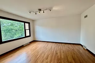 1630 McGovern St, Highland Park, IL 60035 - Photo 5