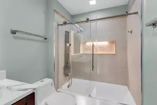 6400 N Cicero Ave, Lincolnwood, IL 60712 - Photo 33