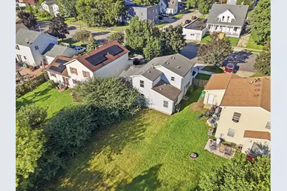 657 S McAlister Avenue, Waukegan, IL 60085 - Photo 3