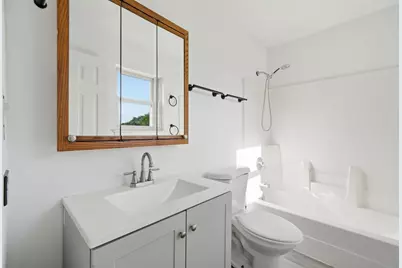 657 S McAlister Avenue, Waukegan, IL 60085 - Photo 11