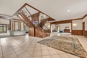 5N719 Castle Dr, Saint Charles, IL 60175 - Photo 7