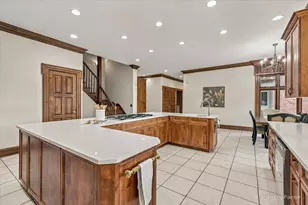 5N719 Castle Dr, Saint Charles, IL 60175 - Photo 19