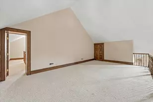 5N719 Castle Dr, Saint Charles, IL 60175 - Photo 45