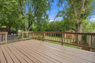 27W113 Cooley Ave, Winfield, IL 60190 - Photo 3