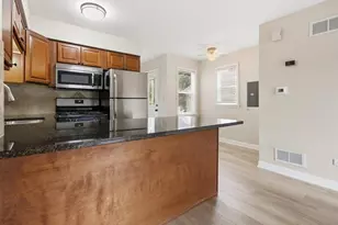27W113 Cooley Ave, Winfield, IL 60190 - Photo 11