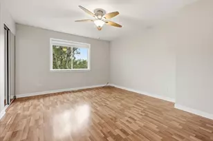 27W113 Cooley Ave, Winfield, IL 60190 - Photo 13