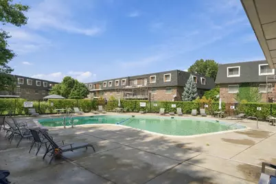 3850 S Parkway Drive #1G, Northbrook, IL 60062 - Photo 13