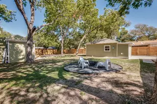 2433 Southwood Dr, Dallas, TX 75233 - Photo 39
