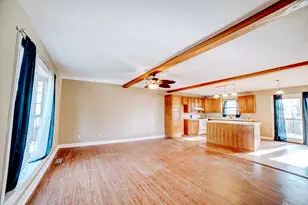 503 W Park Ave, Watseka, IL 60970 - Photo 7