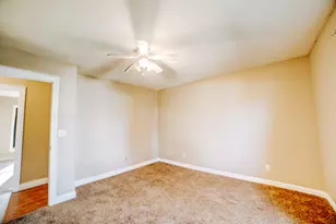 503 W Park Ave, Watseka, IL 60970 - Photo 27