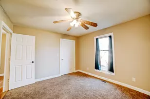 503 W Park Ave, Watseka, IL 60970 - Photo 21
