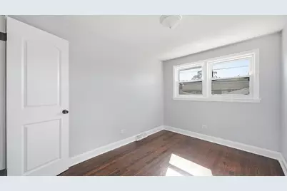 139 W 83rd Street, Chicago, IL 60620 - Photo 9
