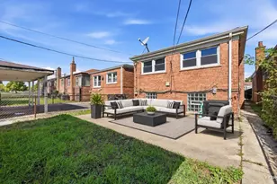139 W 83rd St, Chicago, IL 60620 - Photo 19
