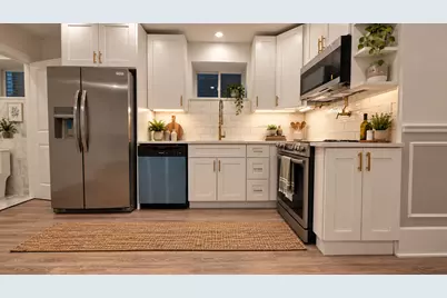 3225 N Kenneth Avenue #B, Chicago, IL 60641 - Photo 3