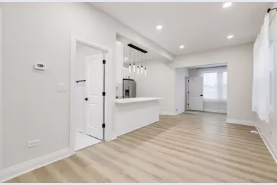 3813 N Narragansett Avenue, Chicago, IL 60634 - Photo 9