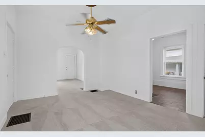 1205 W Taylor Street, Bloomington, IL 61701 - Photo 5