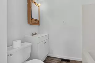 1205 W Taylor St, Bloomington, IL 61701 - Photo 11