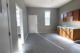 4237 W Gladys Ave, Chicago, IL 60624 - Photo 7