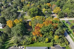 105 S Delany Rd, Gurnee, IL 60031 - Photo 11