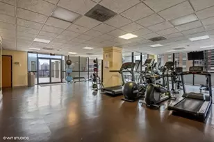 1122 N Clark St, Chicago, IL 60610 - Photo 9