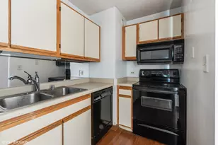 1122 N Clark St, Chicago, IL 60610 - Photo 5