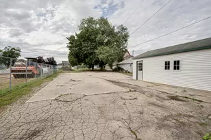 217 S 3rd St, Dekalb, IL 60115 - Photo 11