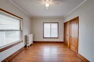 217 S 3rd St, Dekalb, IL 60115 - Photo 3