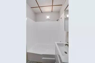 217 S 3rd Street #1, Dekalb, IL 60115 - Photo 9