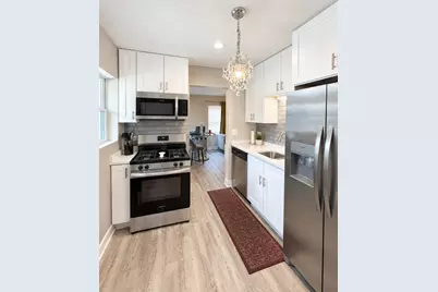 8446 S Constance Avenue, Chicago, IL 60617 - Photo 3