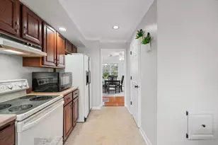 921B Cheshire Dr, Champaign, IL 61821 - Photo 29