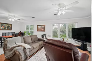 921B Cheshire Dr, Champaign, IL 61821 - Photo 11