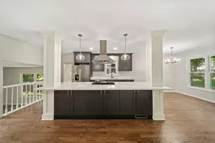 2656 Bloomfield Dr, Lisle, IL 60532 - Photo 3