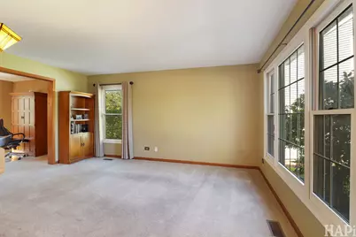 1446 Kingsbury Court, Gurnee, IL 60031 - Photo 7