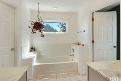 1446 Kingsbury Court, Gurnee, IL 60031 - Photo 29
