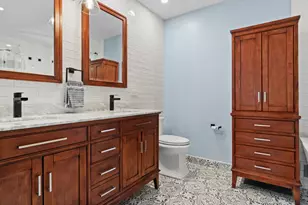 7049 N Moselle Ave, Chicago, IL 60646 - Photo 19