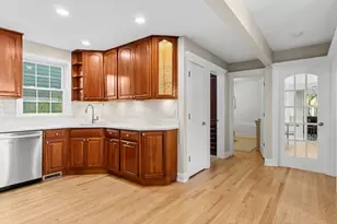 7049 N Moselle Ave, Chicago, IL 60646 - Photo 11
