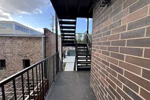 226 W 24th St, Chicago, IL 60616 - Photo 15